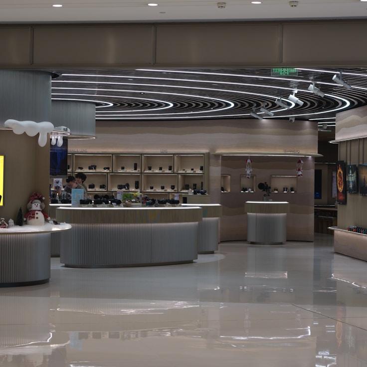 Family-friendly shopping and daily life in Italy